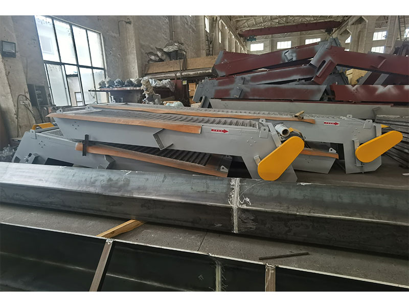 回轉(zhuǎn)式機(jī)械格柵廠(chǎng)家